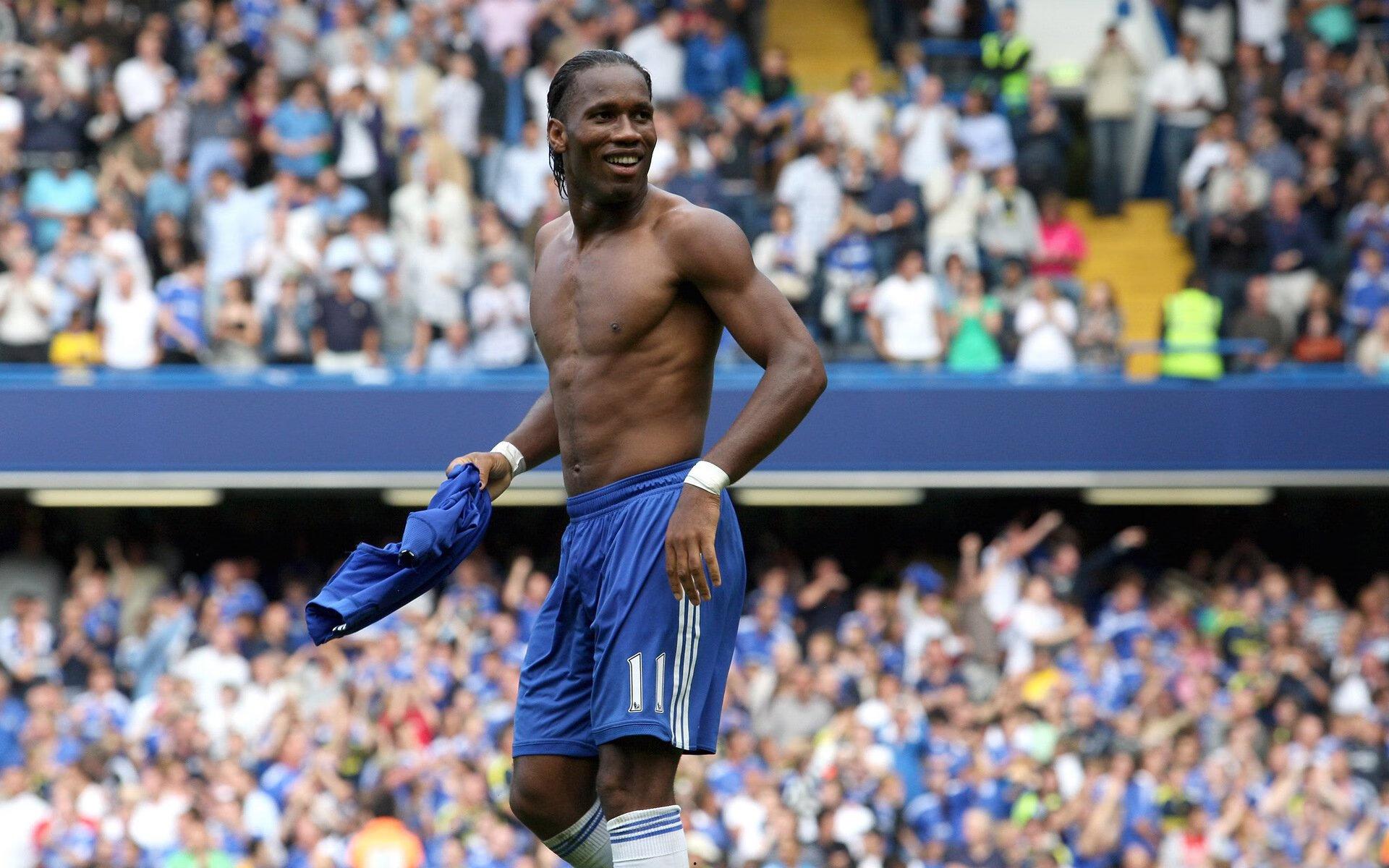 英超再现历史奇观!15轮战罢,第4至第12名分差竟不足5分